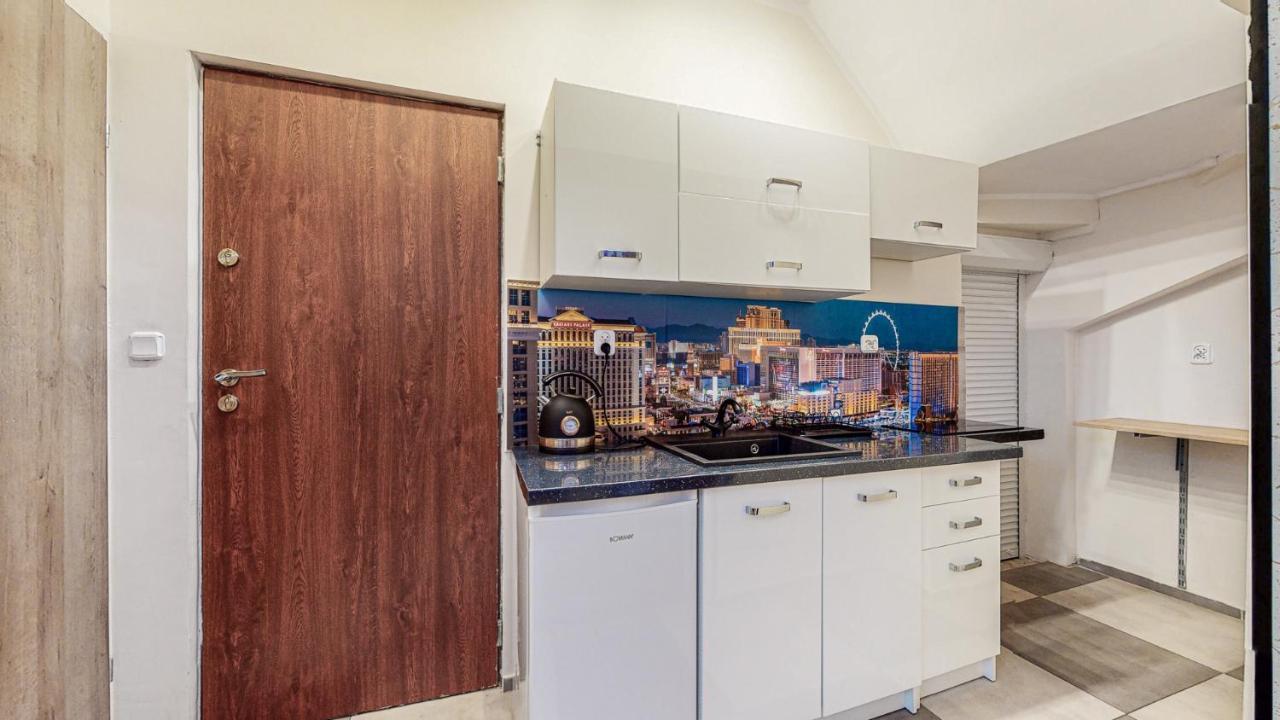 Apartament Las Vegas De Lux-Deptak Dworcowa Битом Екстериор снимка